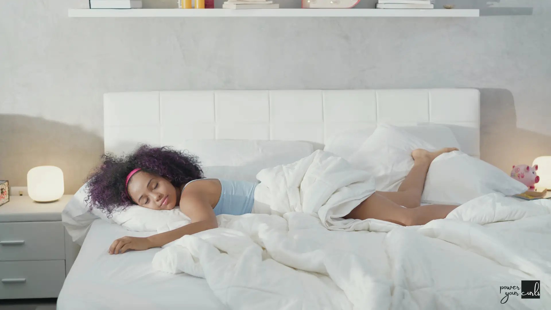The perfect night-time routine to keep your curls bouncy the next morning 1 Post